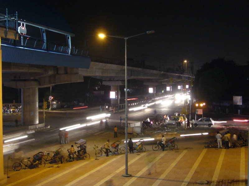 Metro and Ramakrishna Marg